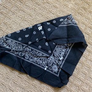 Wisconsin bandana tie top
